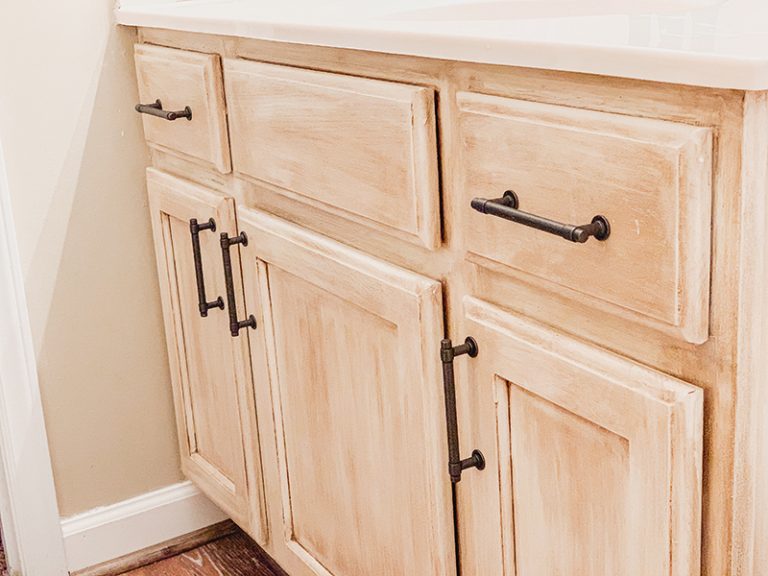 Oak Vanity Update With Rustoleum Chalk Paint & Glaze + Review
